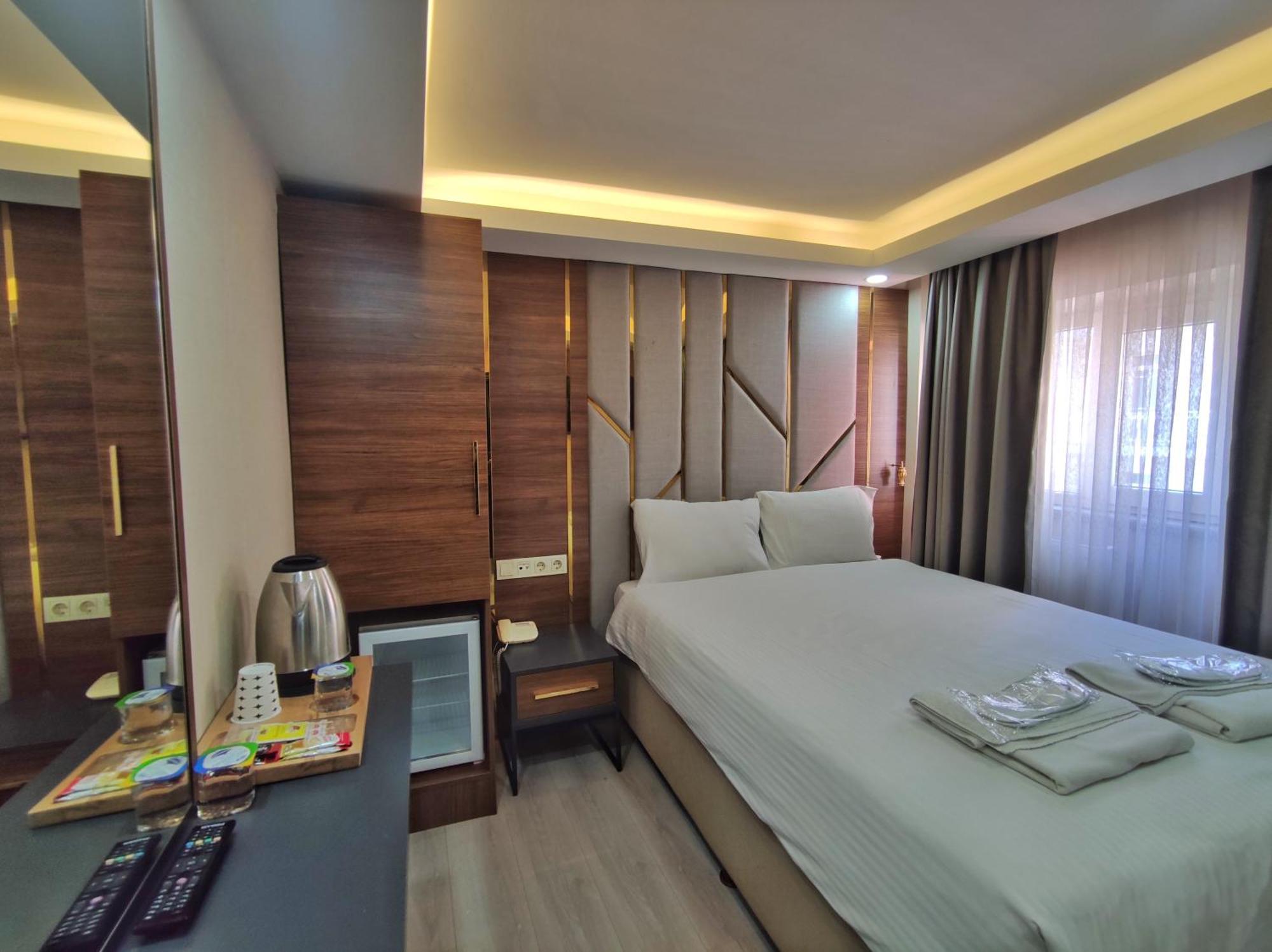 The Golden Pera'S Hotel & Spa Стамбул Экстерьер фото